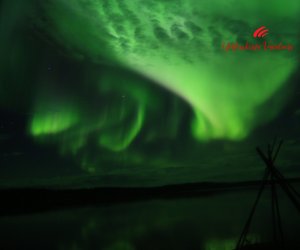 Aurora-Borealis-in-dark-skies-Yellowknife-VacationsJPG