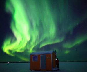 Rainbow-Village-Aurora-in-Yellowknife