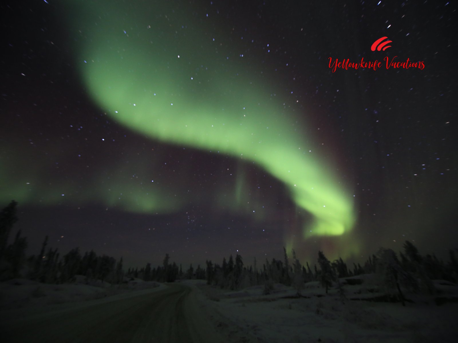 Frozen Lake and aurora borealis  Yellowknife Vacations